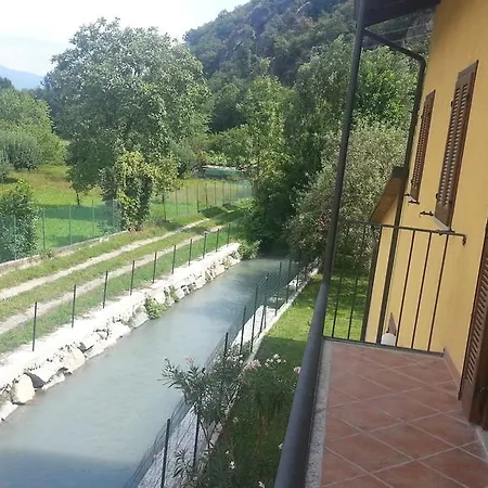 Bed and Breakfast La Rosa Di Maggio