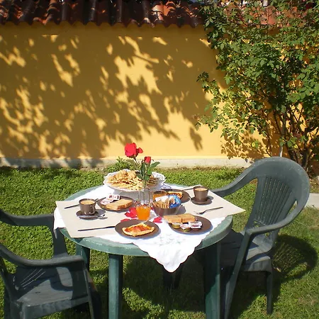 Bed & Breakfast La Rosa Di Maggio SantʼAntonino di Susa