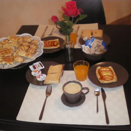 Bed and Breakfast La Rosa Di Maggio SantʼAntonino di Susa